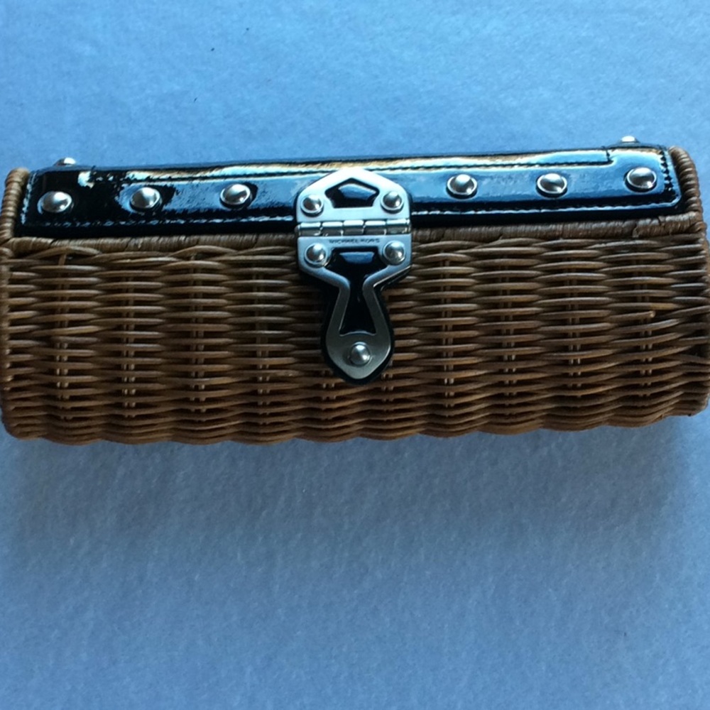 Clutch purse